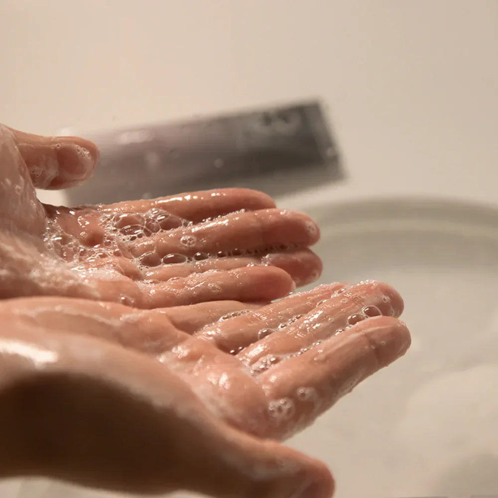 [haruharuwonder] Black Rice Moisture 5.5 Soft Cleansing Gel 100ml