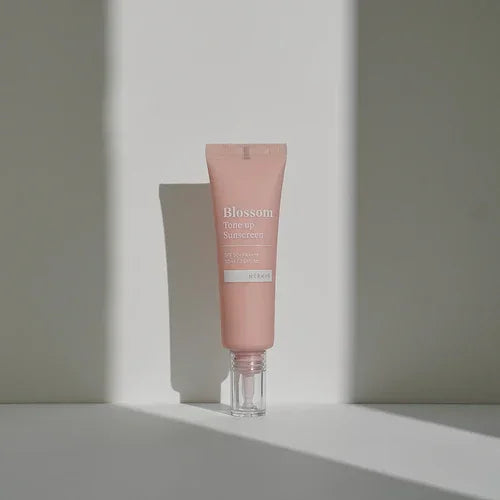 [Reblocell] Blossom Tone up Sunscreen SPF 50+ PA++++ 30ml