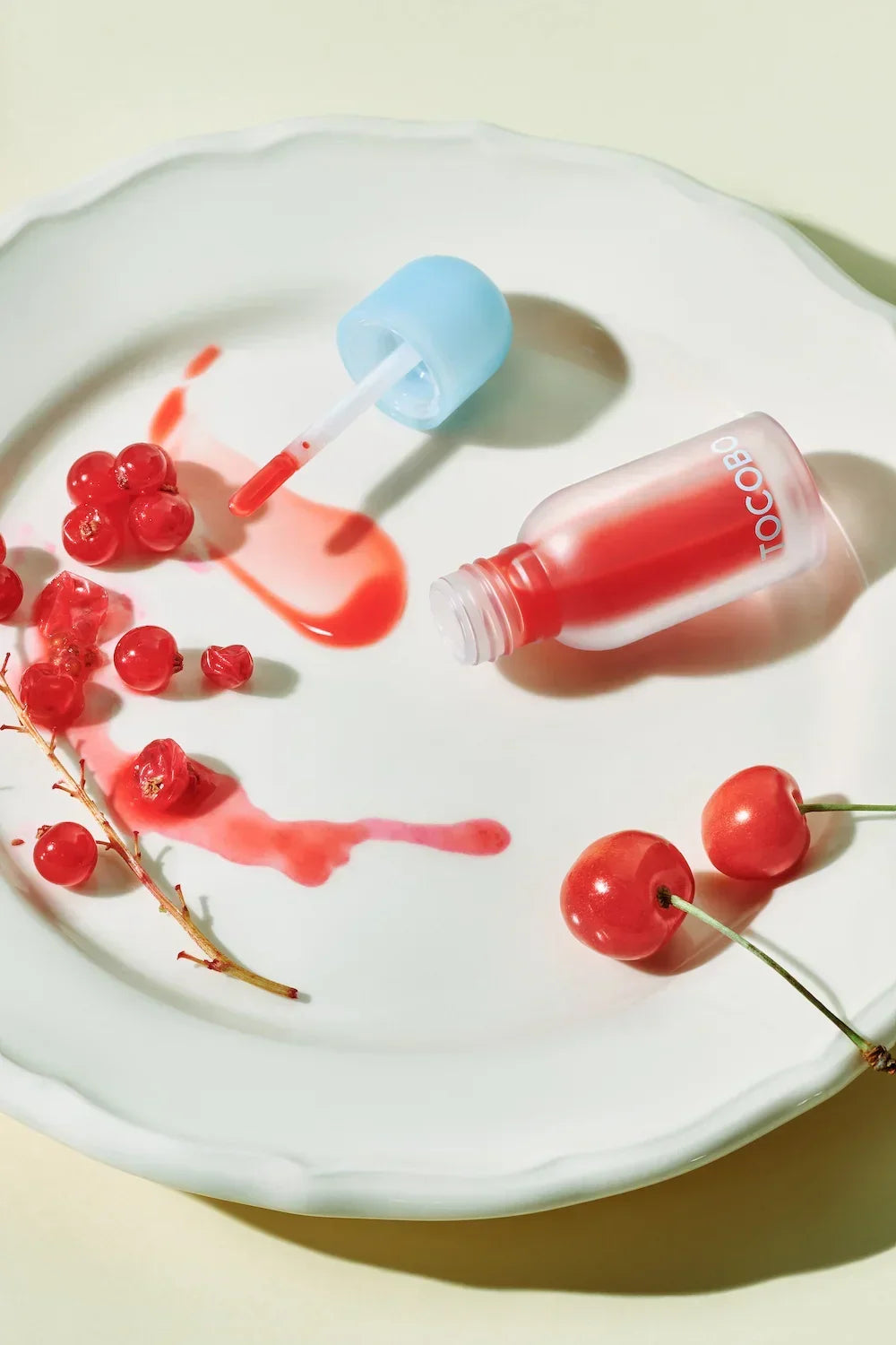 [Tocobo] Juicy Berry Plumping Lip Oil 04 Bitter Brown 4g